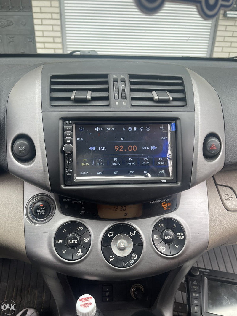 TOYOTA RAV 4 AUTO RADIO MULTIMEDIJA BT AUX