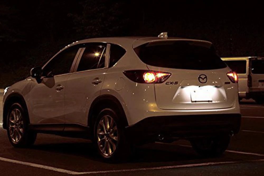 LED Paneli Svjetlo za tablicu Mazda CX7 07-12