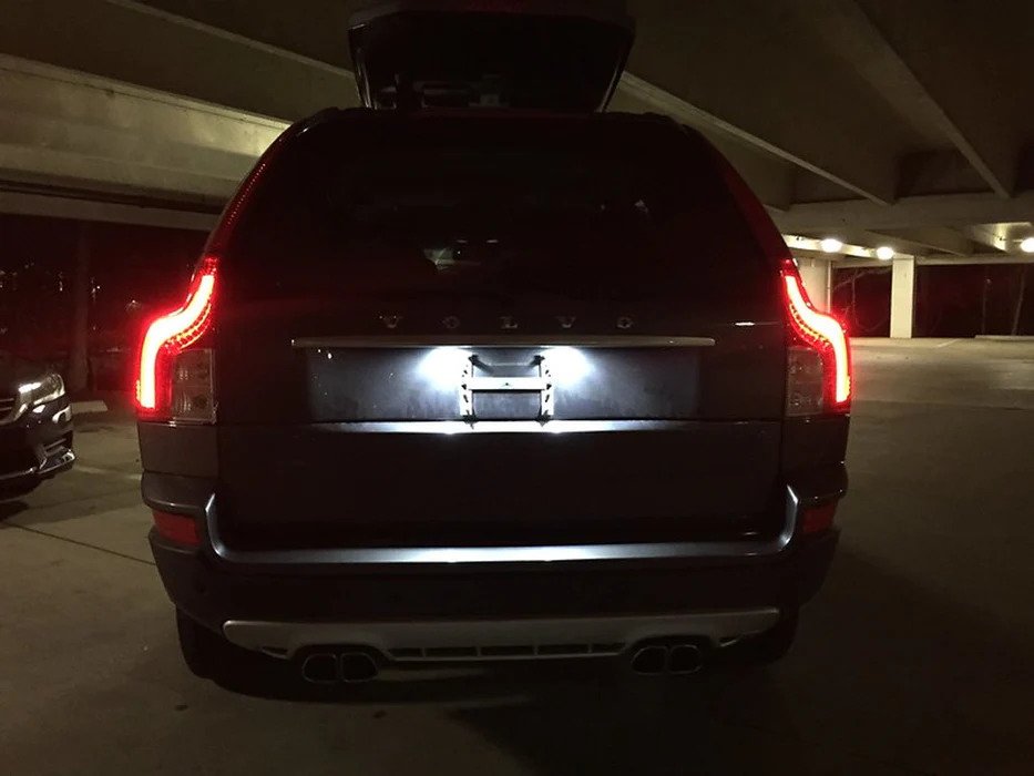 LED Paneli Svjetlo za tablicu Volvo XC90 2003