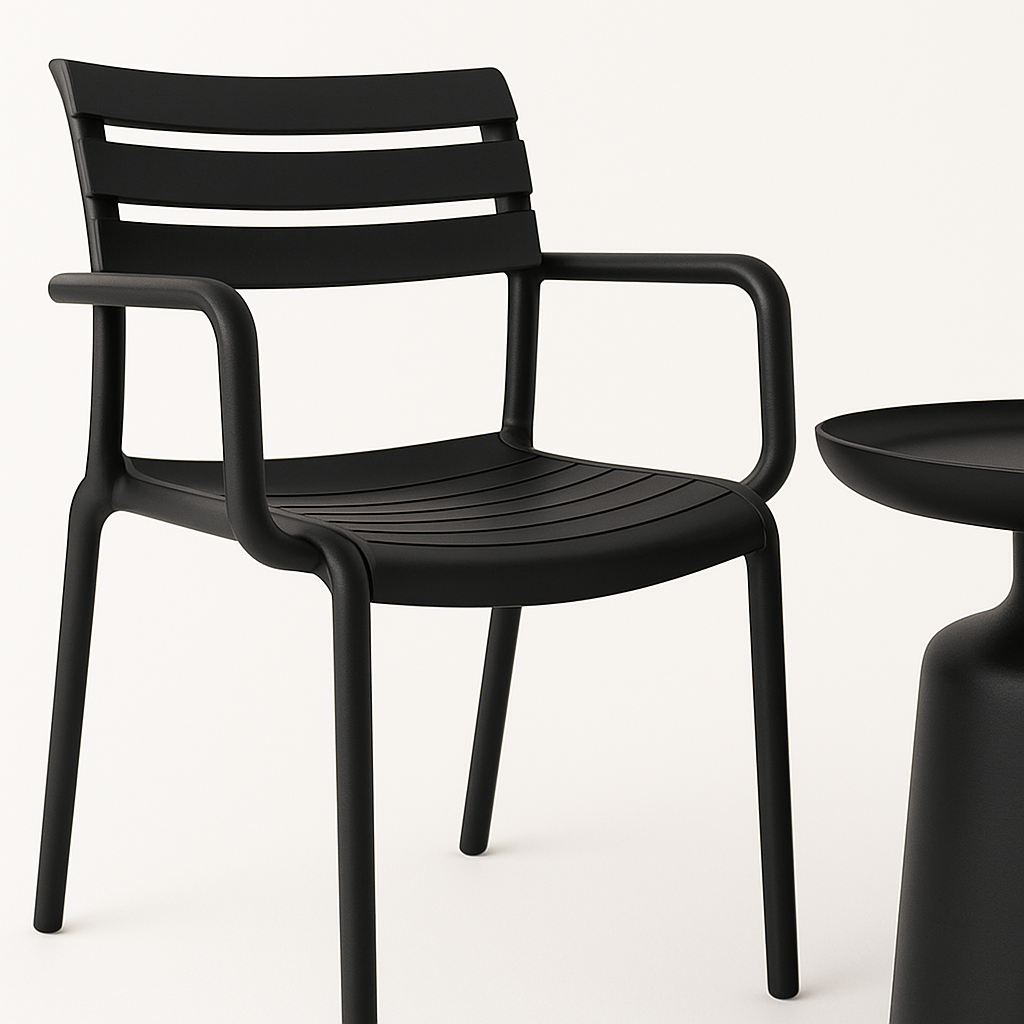 SET MONO KLUB STOL + 2X BRIO STOLICE